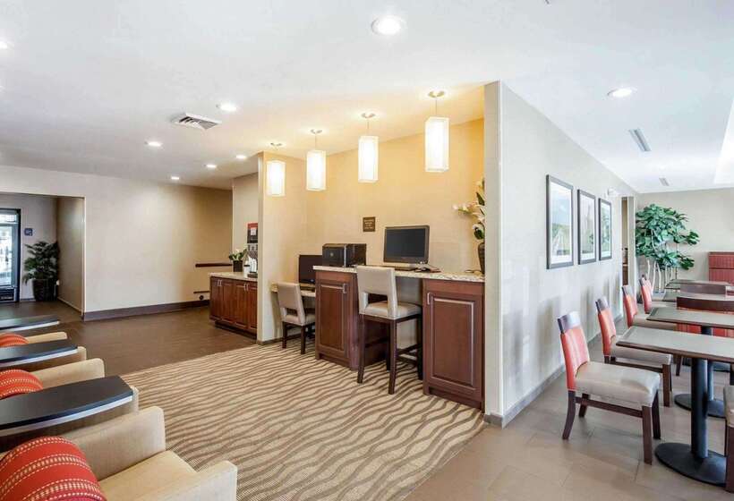 酒店 Comfort Suites Marietta Parkersburg