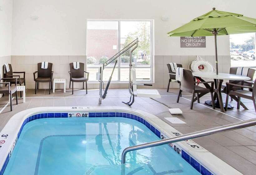 酒店 Comfort Suites Marietta Parkersburg