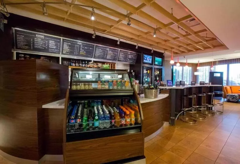 בית מלון כפרי Courtyard By Marriott Jackson Airport/pearl