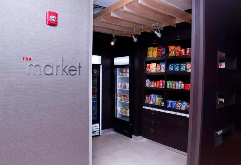 בית מלון כפרי Courtyard By Marriott Jackson Airport/pearl