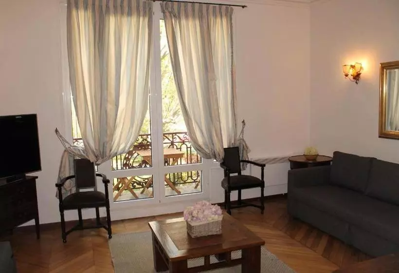 هتل Mithouard Apartment