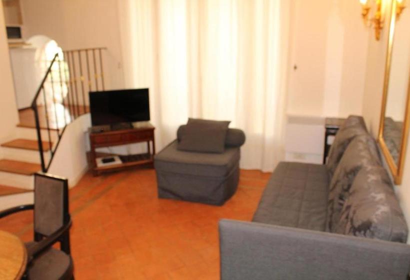 هتل Mithouard Apartment