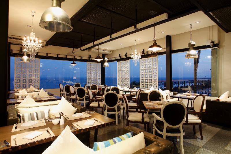 Pattaya Modus Beachfront Resort