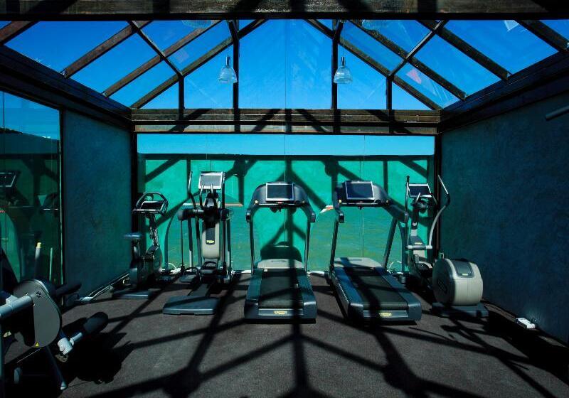 Pattaya Modus Beachfront Resort