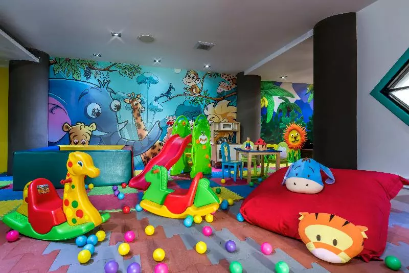 Pattaya Modus Beachfront Resort