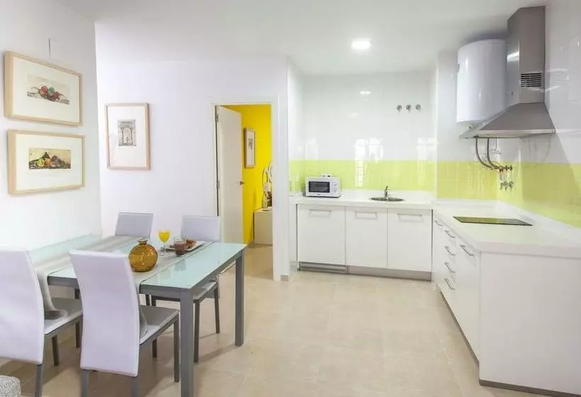 Reservaloen Plaza Del Salvador