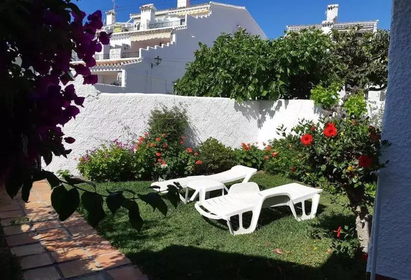 El Capistrano Nerja Guy P. Way