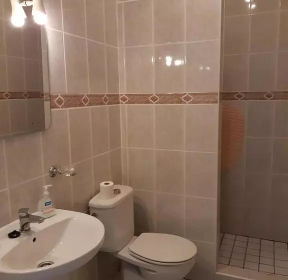 El Capistrano Nerja Guy P. Way