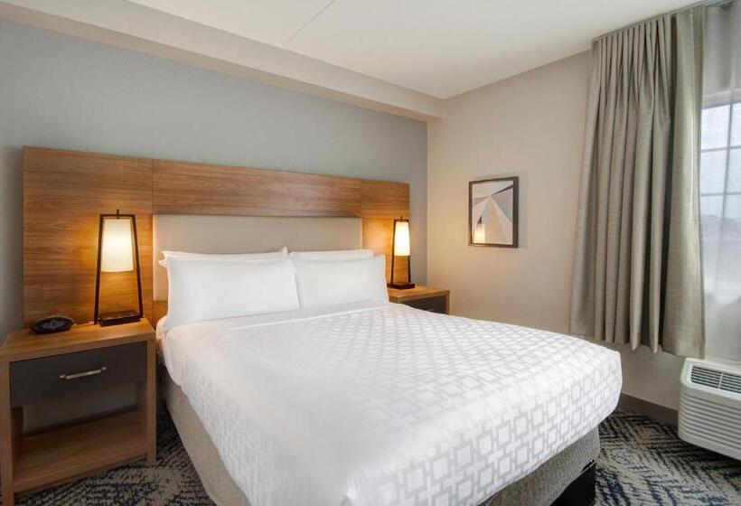 فندق Candlewood Suites Columbia Fort Jackson, An Ihg