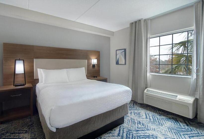 فندق Candlewood Suites Columbia Fort Jackson, An Ihg