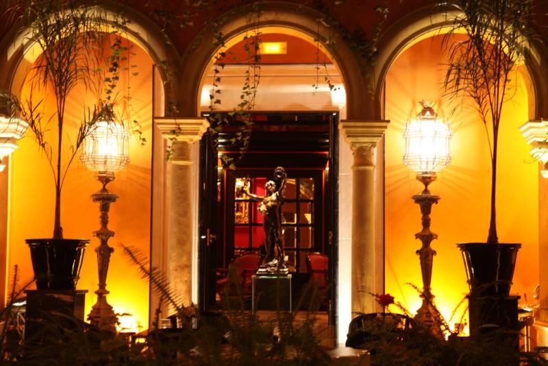 هتل Casa Del Poeta