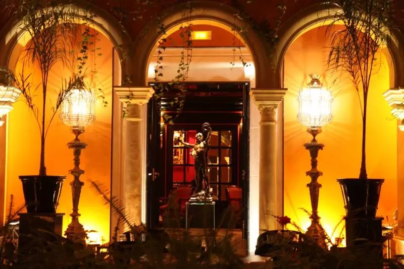 هتل Casa Del Poeta