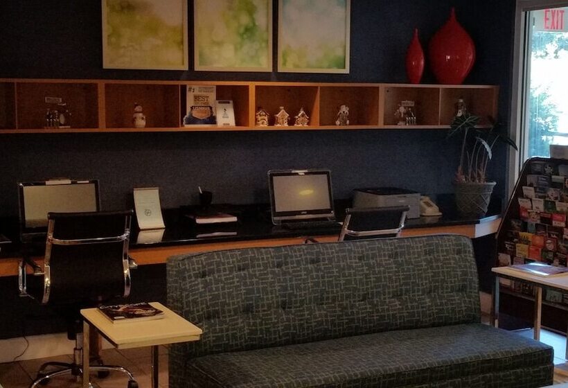 هتل Days Inn By Wyndham Chattanooga/hamilton Place