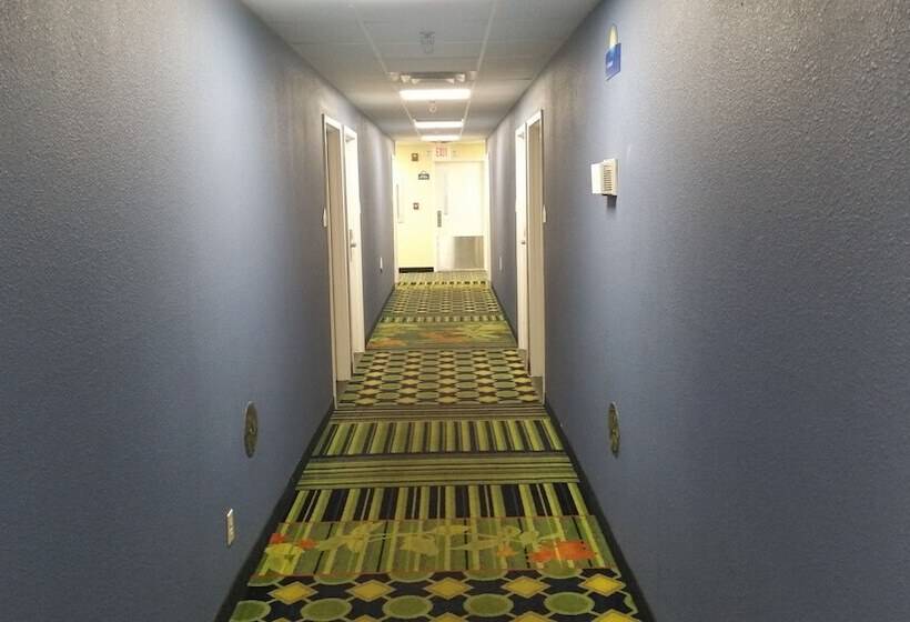 هتل Days Inn By Wyndham Chattanooga/hamilton Place