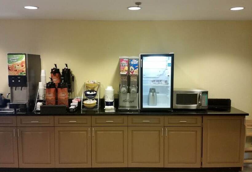 هتل Days Inn By Wyndham Chattanooga/hamilton Place