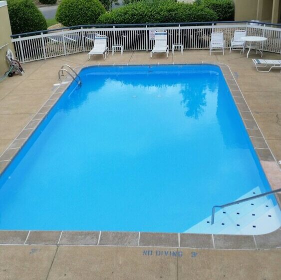 هتل Days Inn By Wyndham Chattanooga/hamilton Place