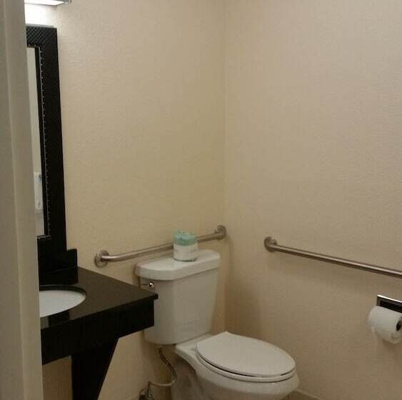 هتل Days Inn By Wyndham Chattanooga/hamilton Place