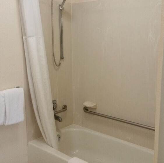 هتل Days Inn By Wyndham Chattanooga/hamilton Place