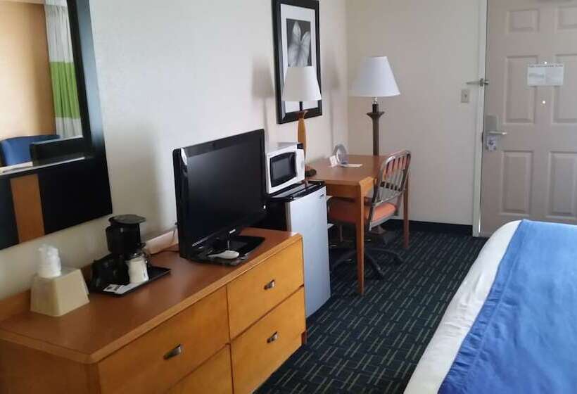 هتل Days Inn By Wyndham Chattanooga/hamilton Place