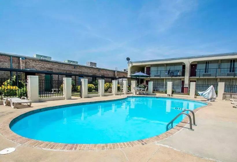 فندق Econo Lodge Andalusia