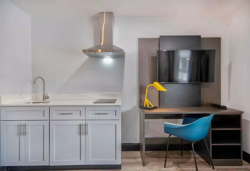 ホテル Studio 6 Eureka Ca Old Town