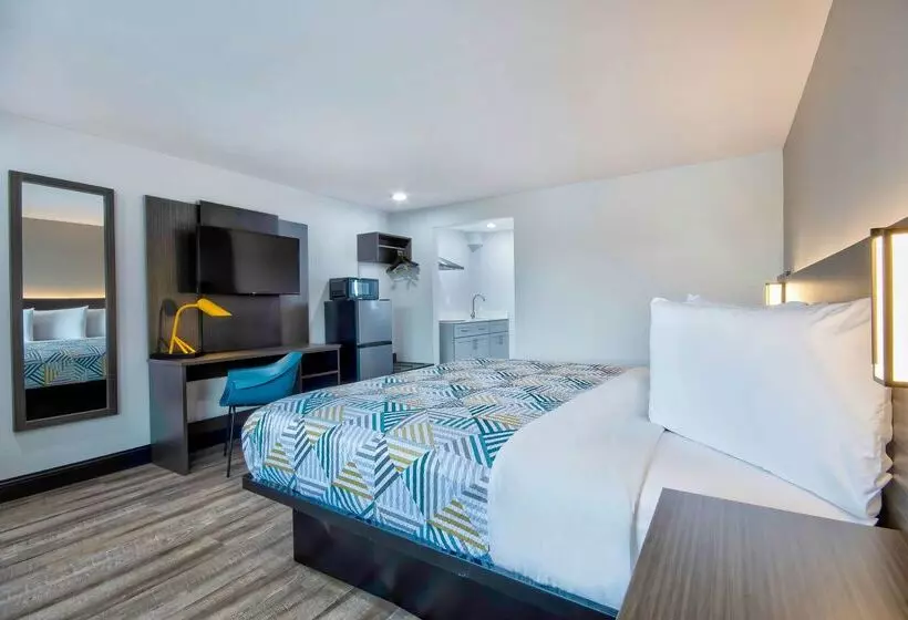 ホテル Studio 6 Eureka Ca Old Town