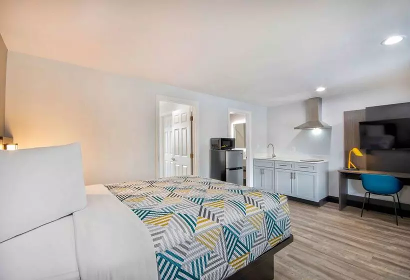 ホテル Studio 6 Eureka Ca Old Town