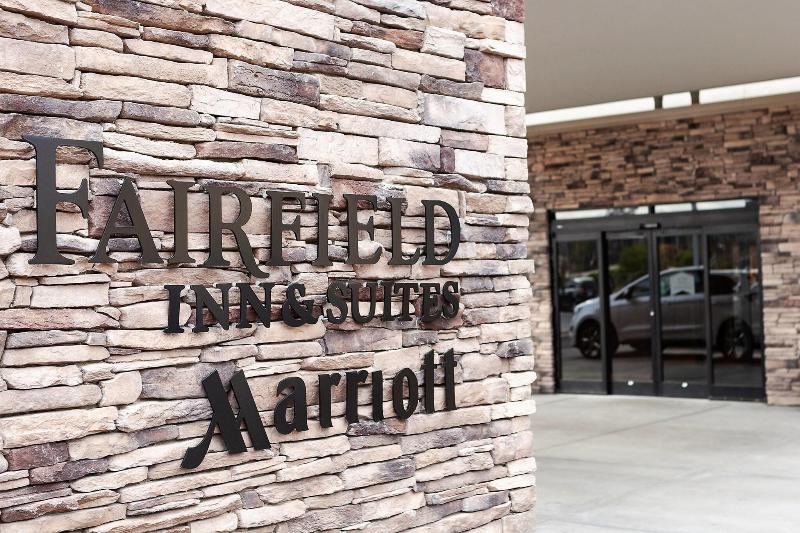 ホテル Fairfield By Marriott   Rockingham, Nc