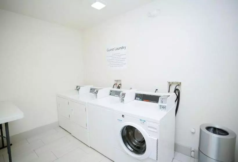 Holiday Inn Express Hotel & Suites Carlsbad, An Ihg