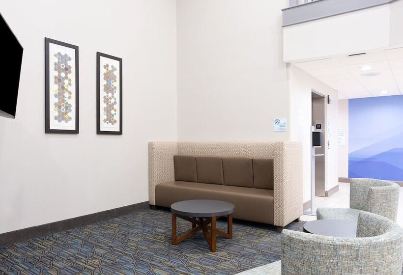 فندق Holiday Inn Express & Suites Morehead City, An Ihg