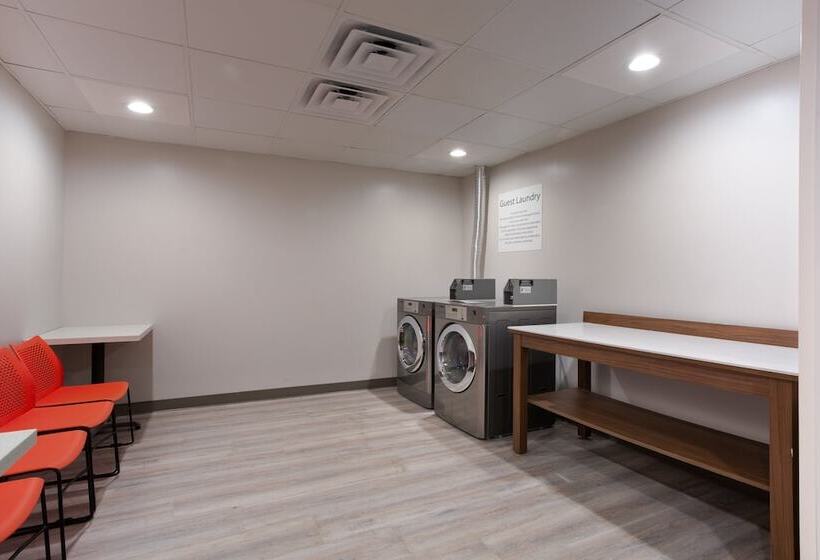 فندق Holiday Inn Express & Suites Morehead City, An Ihg