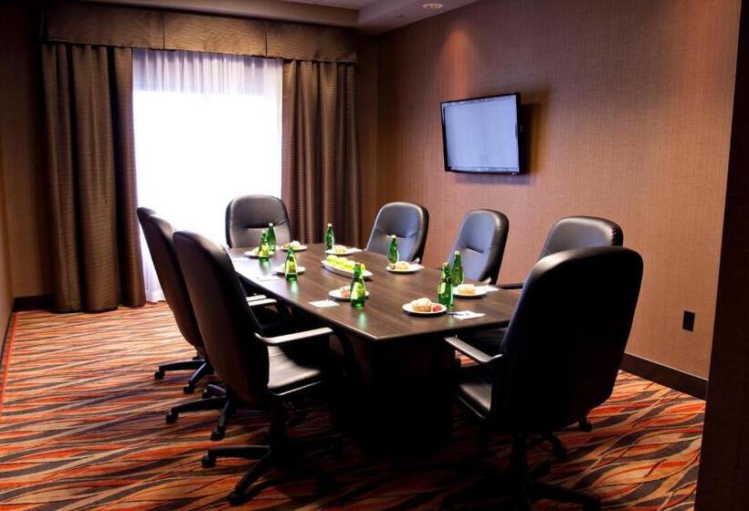 호텔 Holiday Inn Express Pembroke, An Ihg