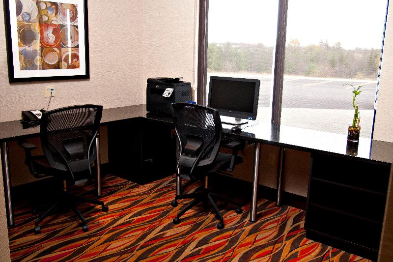 호텔 Holiday Inn Express Pembroke, An Ihg