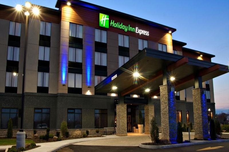 호텔 Holiday Inn Express Pembroke, An Ihg