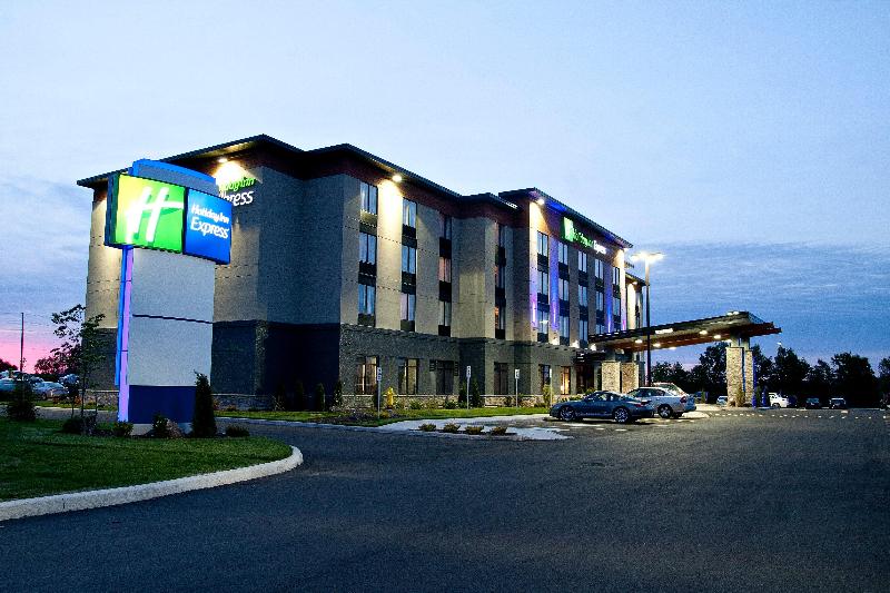 호텔 Holiday Inn Express Pembroke, An Ihg