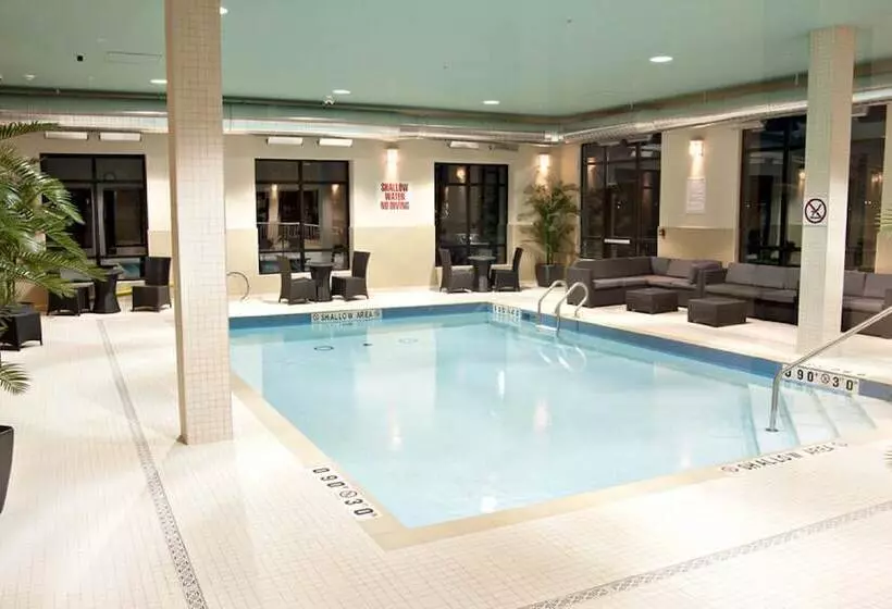 ホテル Holiday Inn Express Pembroke, An Ihg