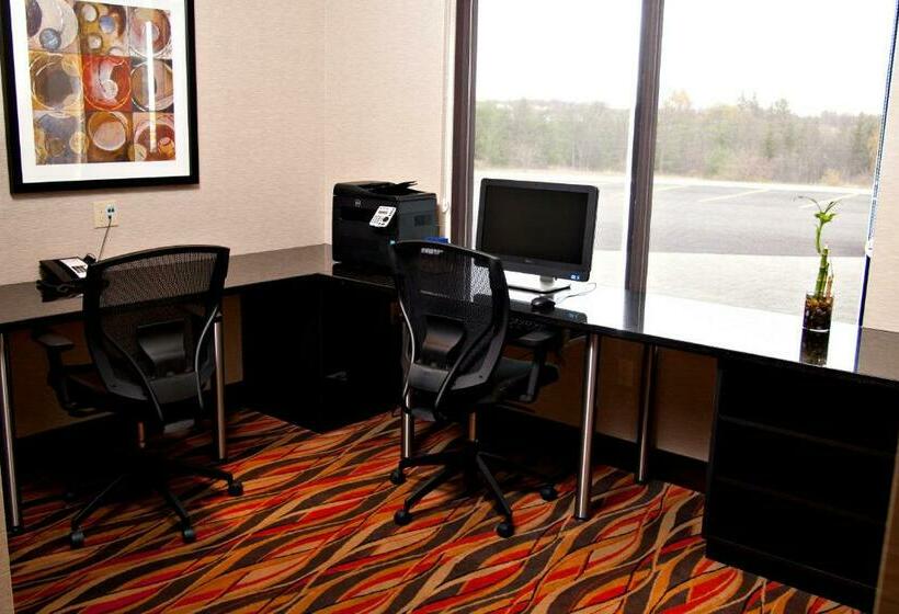 호텔 Holiday Inn Express Pembroke, An Ihg