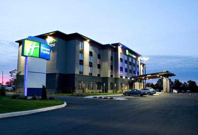 호텔 Holiday Inn Express Pembroke, An Ihg
