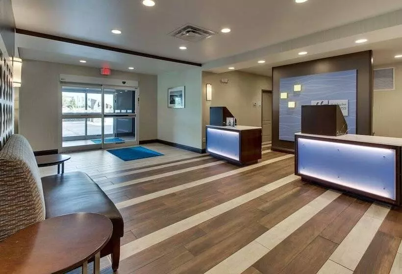 Hôtel Holiday Inn Express & Suites Cheektowaga North East, An Ihg