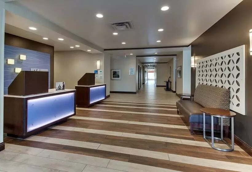 Hôtel Holiday Inn Express & Suites Cheektowaga North East, An Ihg