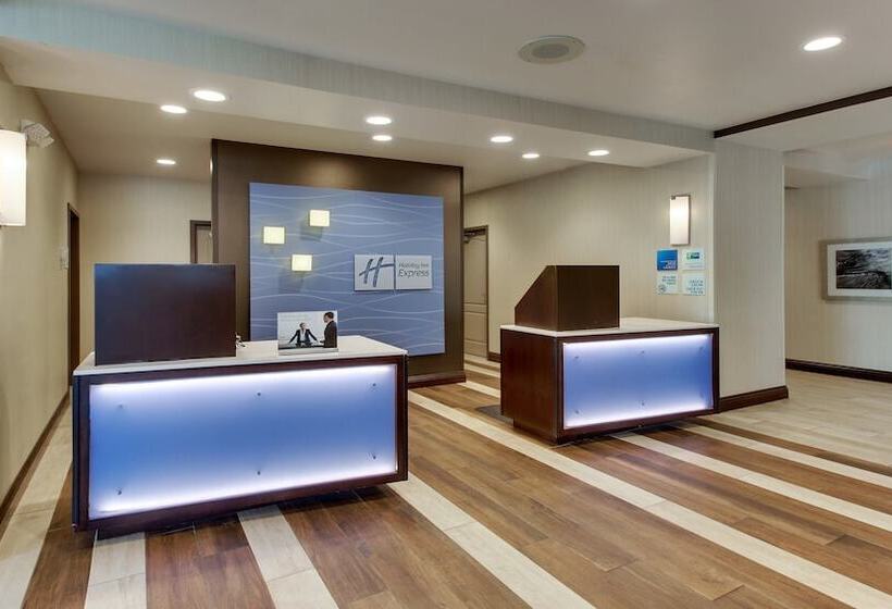 ホテル Holiday Inn Express & Suites Cheektowaga North East, An Ihg
