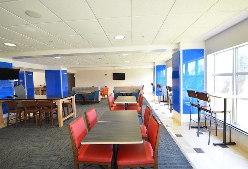 ホテル Holiday Inn Express Toledo Oregon, An Ihg