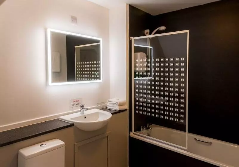 בית מלון כפרי Inch