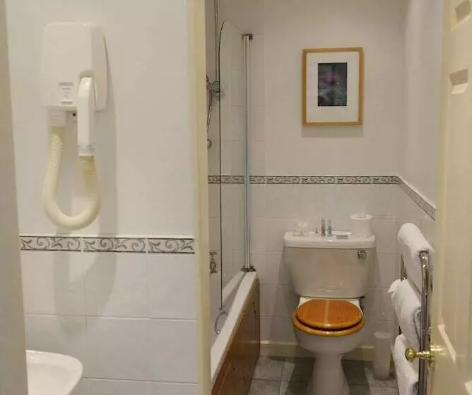 בית מלון כפרי Inch