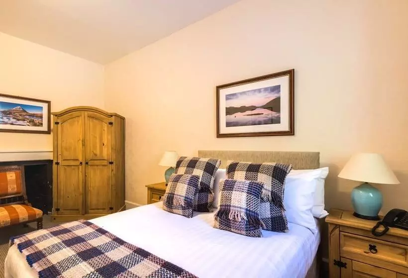 בית מלון כפרי Inch