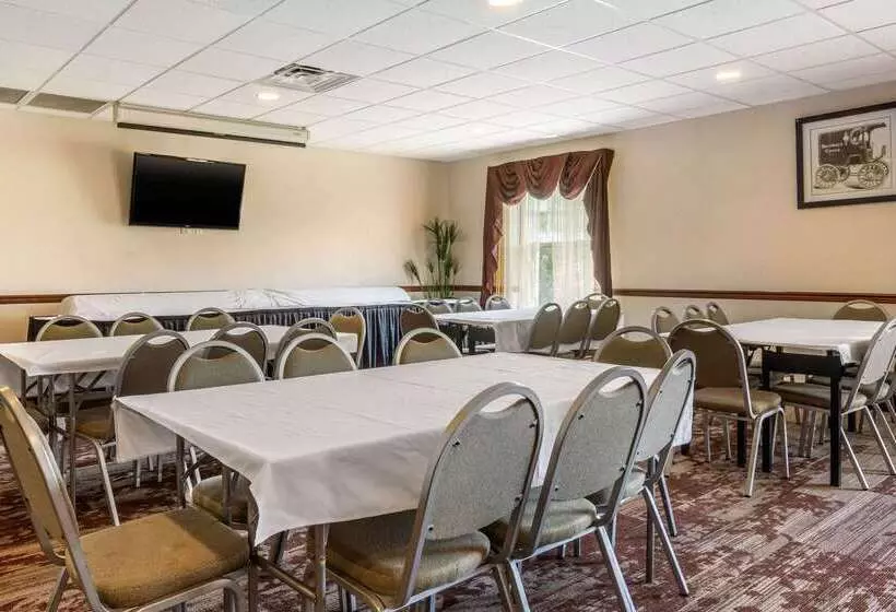 Отель Mainstay Suites Grantville Hershey North