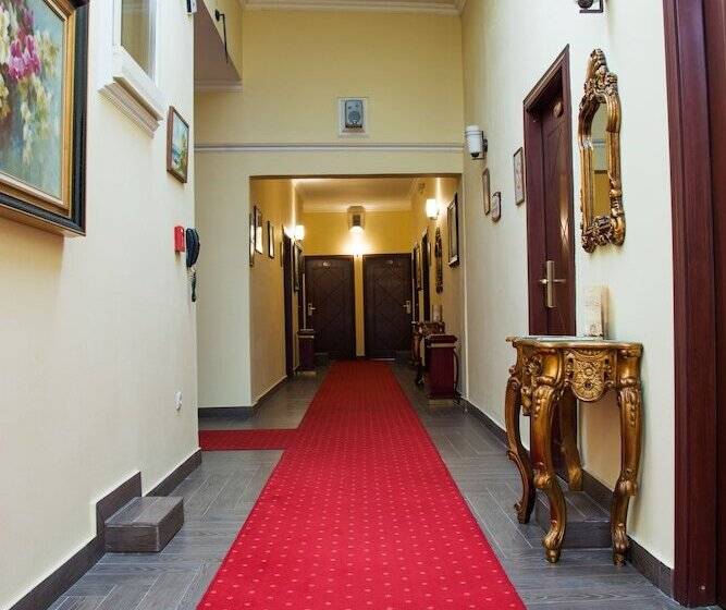 Garni Hotel Planeta Inn