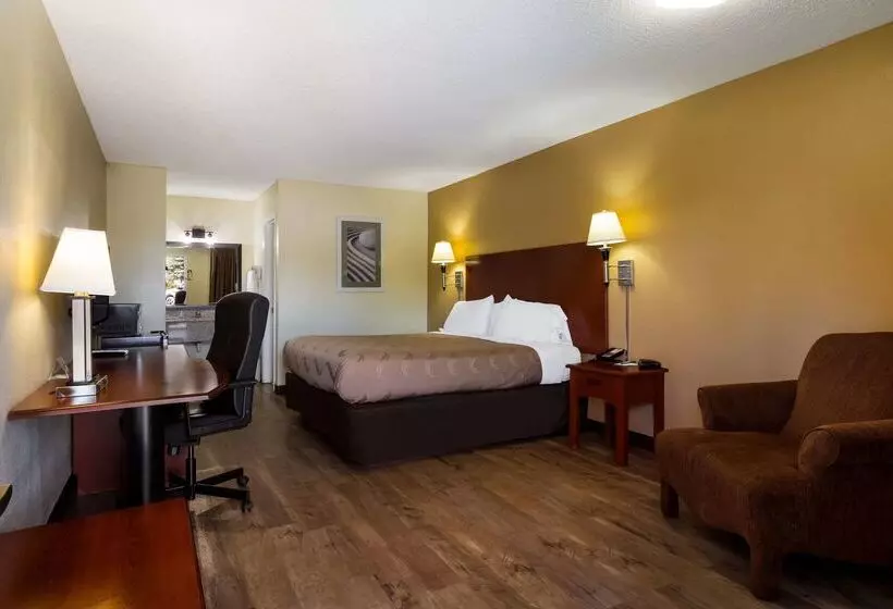 호텔 Quality Inn