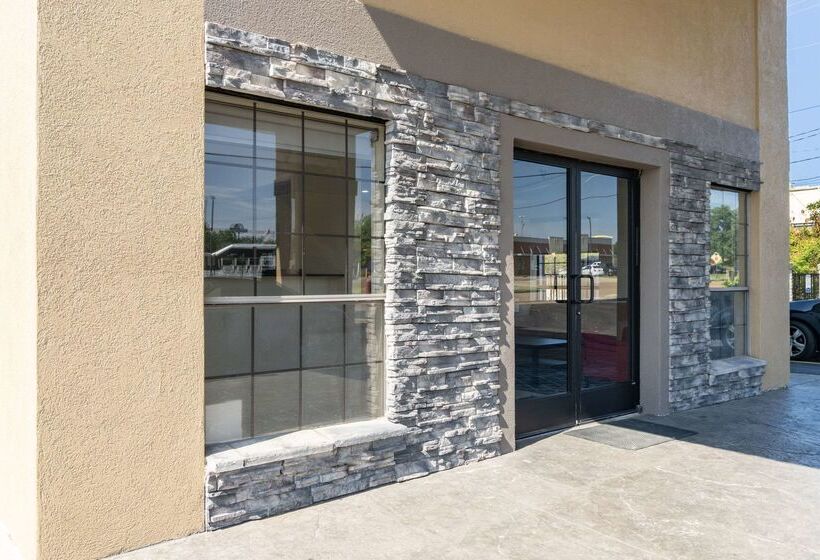 فندق Quality Inn