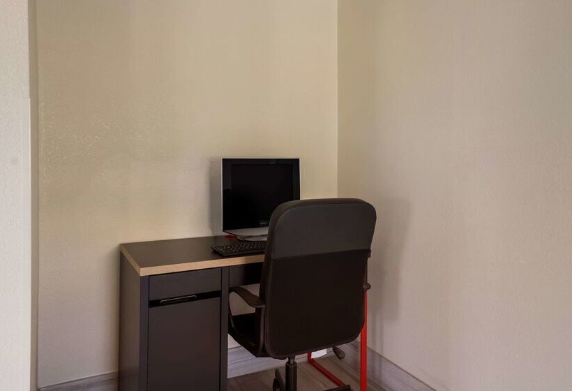 فندق Quality Inn